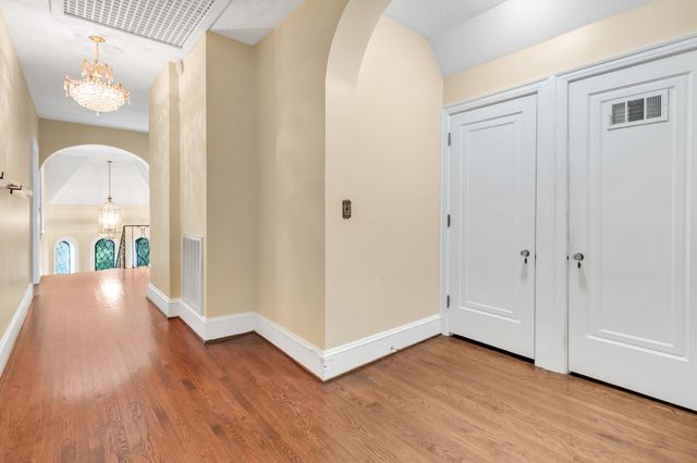 1560 N Ocoee Street, Cleveland, TN 37311