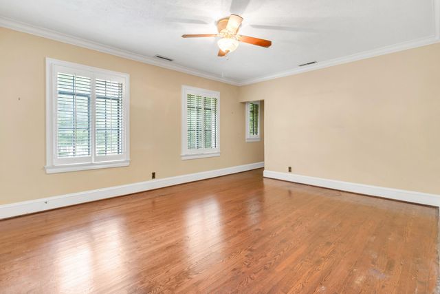 1560 N Ocoee Street, Cleveland, TN 37311