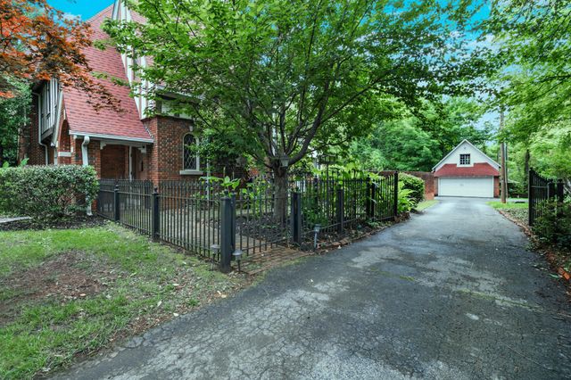 1560 N Ocoee Street, Cleveland, TN 37311