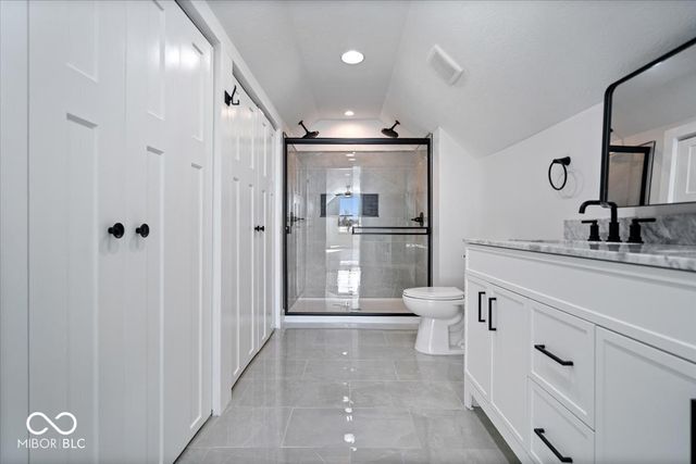 3276 W 400 S, Trafalgar, IN 46181