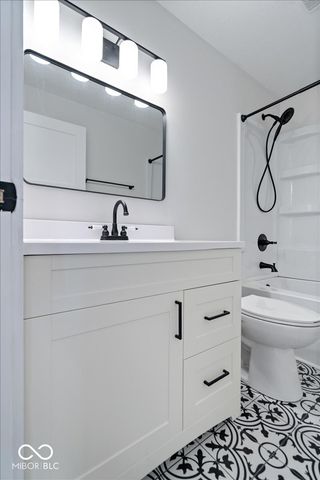 3276 W 400 S, Trafalgar, IN 46181