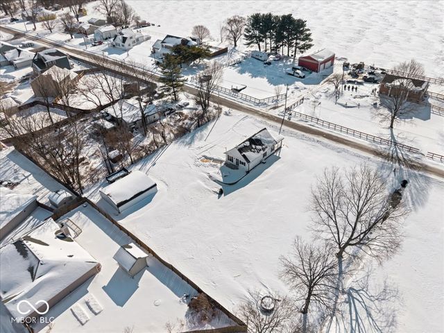 3276 W 400 S, Trafalgar, IN 46181