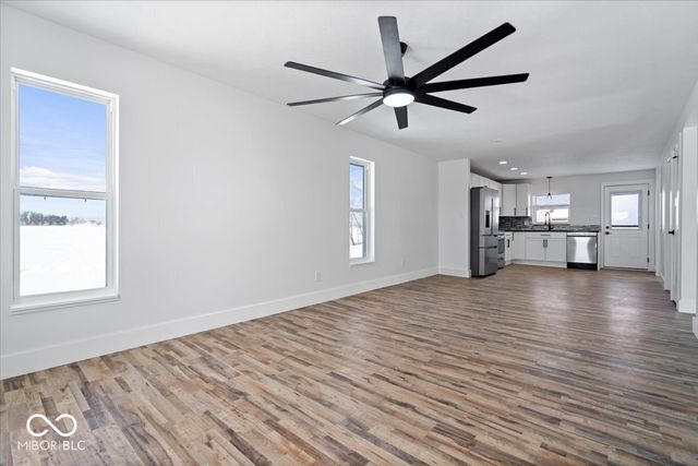 3276 W 400 S, Trafalgar, IN 46181