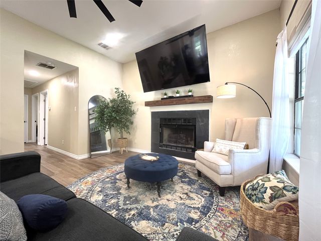 1229 Epps Road, Palmer, TX 75152
