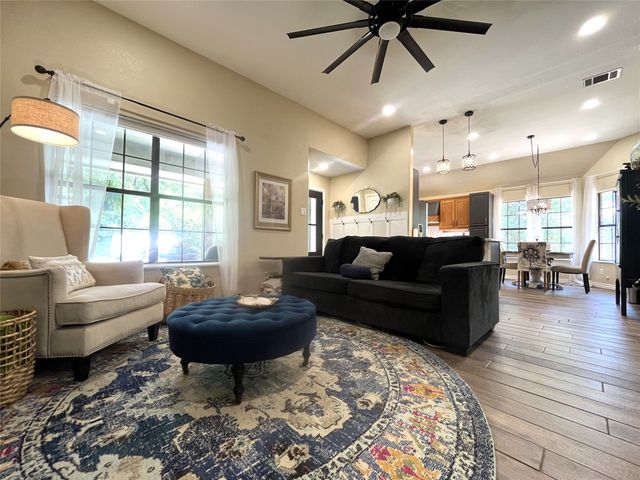 1229 Epps Road, Palmer, TX 75152