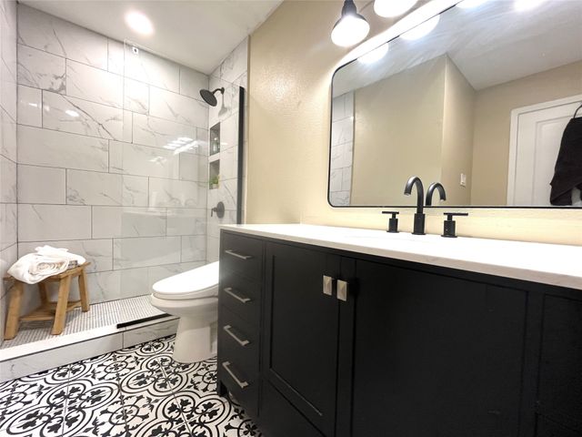 1229 Epps Road, Palmer, TX 75152