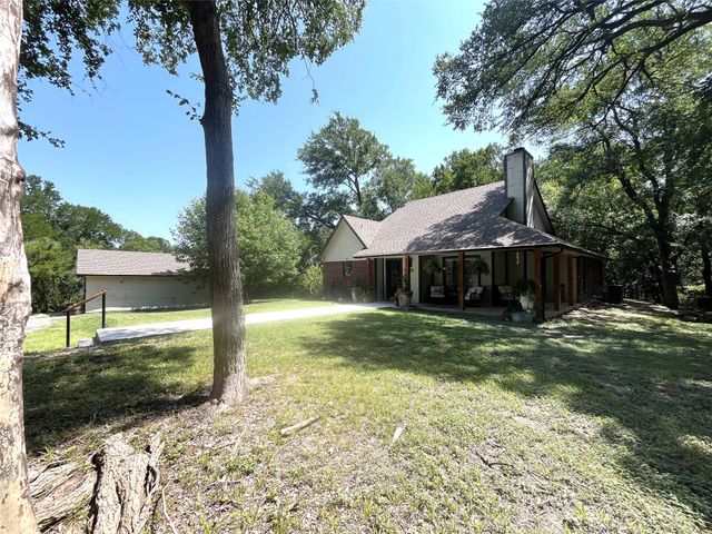 1229 Epps Road, Palmer, TX 75152