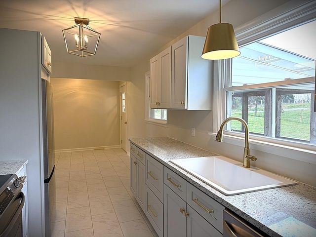 118 Collins Rd, Allons, TN 38541