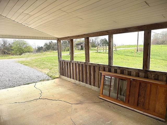 118 Collins Rd, Allons, TN 38541