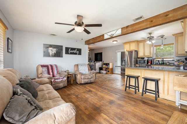 805 Bowie Street, Garland, TX 75040