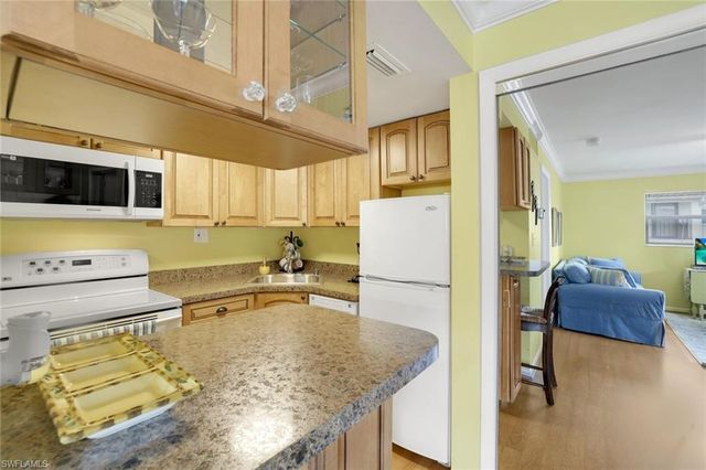 780 10th AVE S # 22, Naples, FL 34102