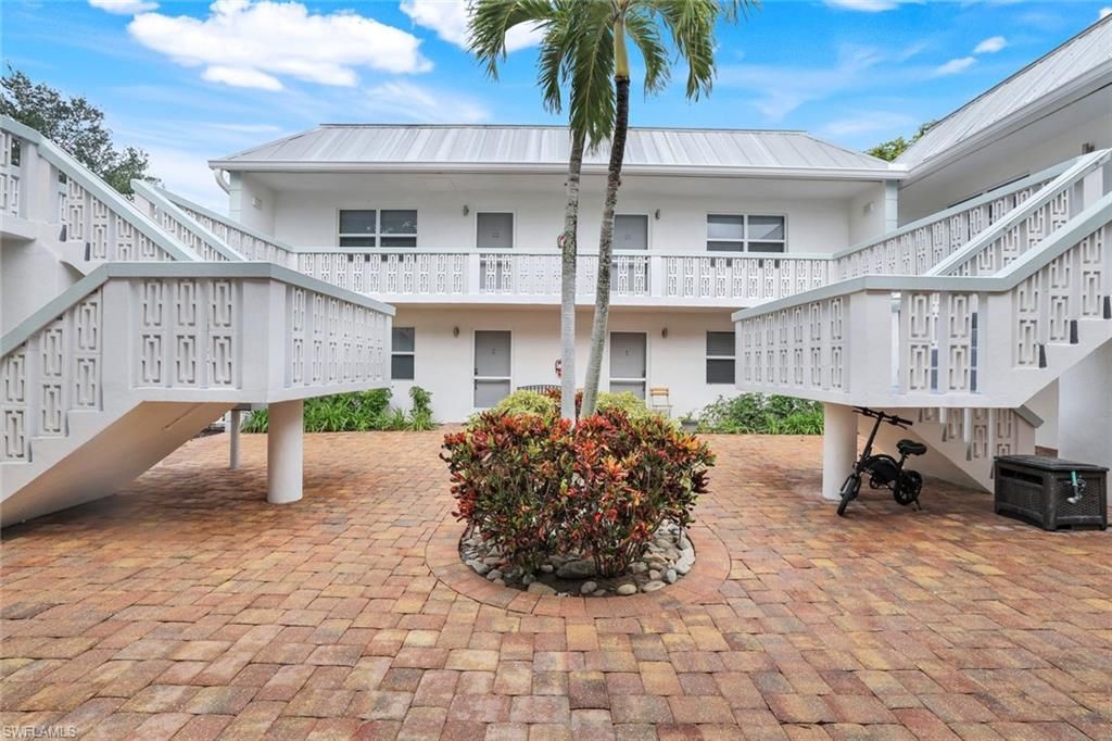 780 10th AVE S # 22, Naples, FL 34102