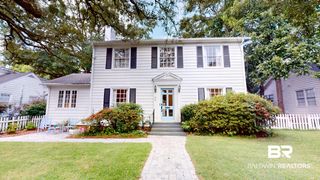 54 Williams Ct, Mobile, AL 36606