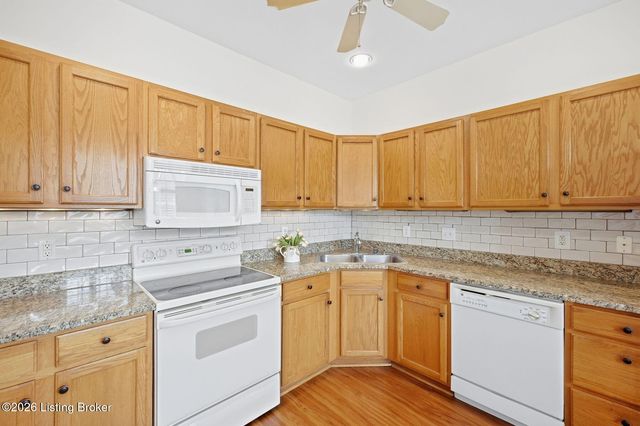 4916 Merton Square, Louisville, KY 40241