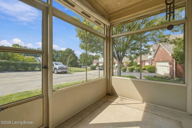 4916 Merton Square, Louisville, KY 40241