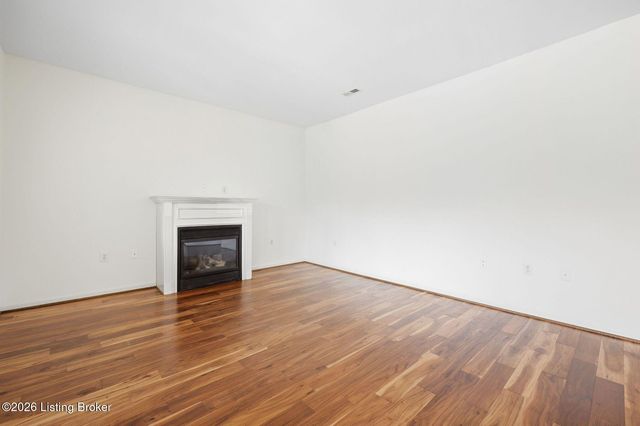 4916 Merton Square, Louisville, KY 40241