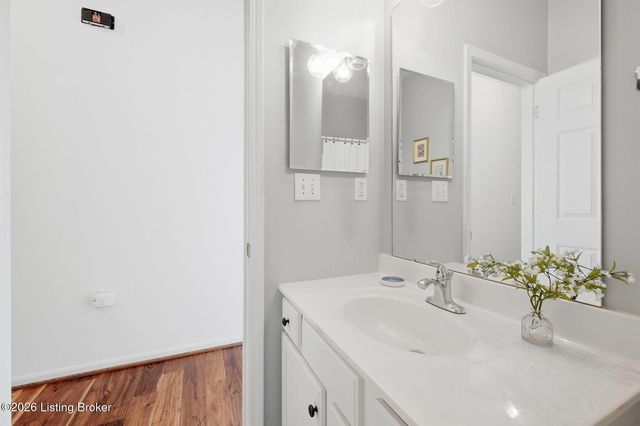 4916 Merton Square, Louisville, KY 40241