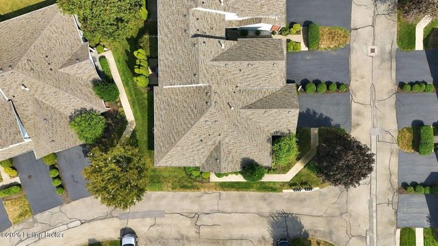 4916 Merton Square, Louisville, KY 40241