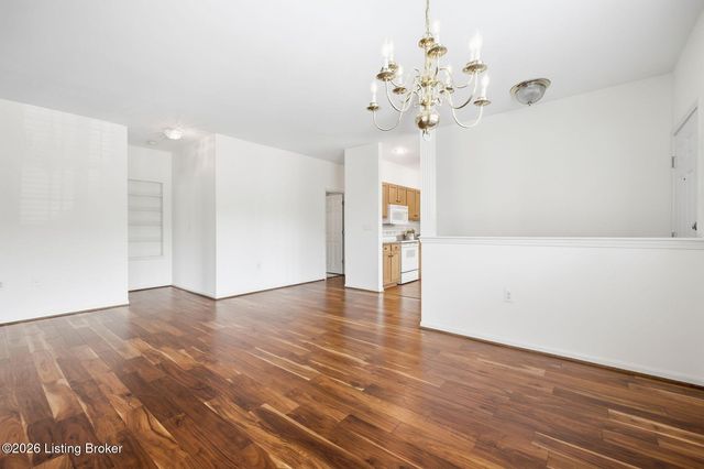 4916 Merton Square, Louisville, KY 40241