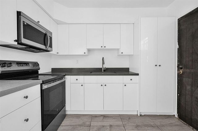 14600 NE 14th Ave 2, Miami, FL 33161