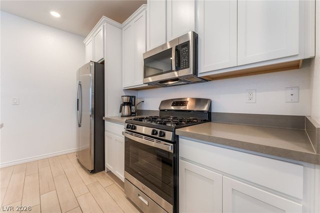 9458 Noble Fir Ridge Avenue, Las Vegas, NV 89143