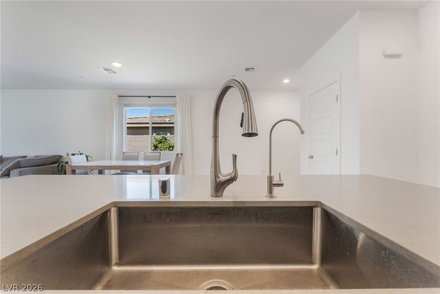 9458 Noble Fir Ridge Avenue, Las Vegas, NV 89143