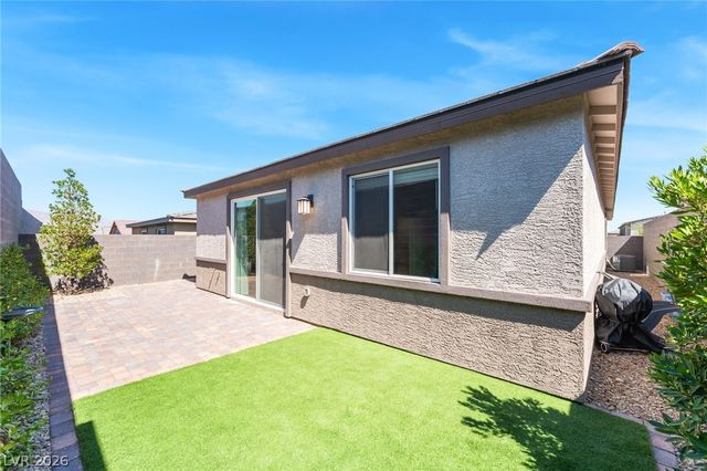 9458 Noble Fir Ridge Avenue, Las Vegas, NV 89143