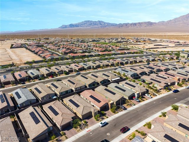 9458 Noble Fir Ridge Avenue, Las Vegas, NV 89143