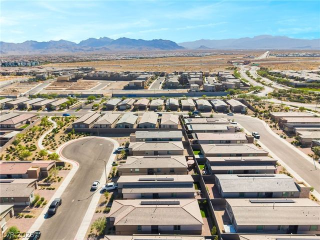 9458 Noble Fir Ridge Avenue, Las Vegas, NV 89143
