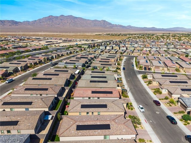 9458 Noble Fir Ridge Avenue, Las Vegas, NV 89143
