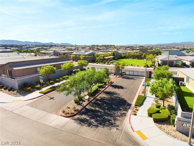 9458 Noble Fir Ridge Avenue, Las Vegas, NV 89143