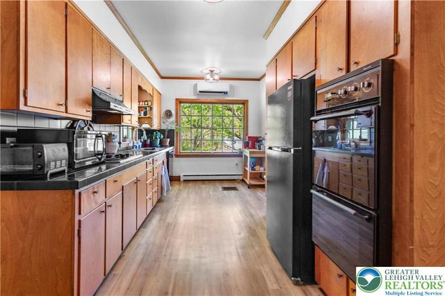 1841 Twin Pine Road, Stroudsburg, PA 18360