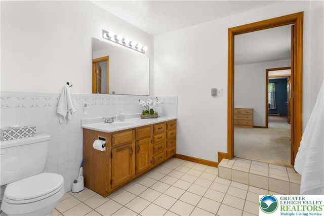1841 Twin Pine Road, Stroudsburg, PA 18360