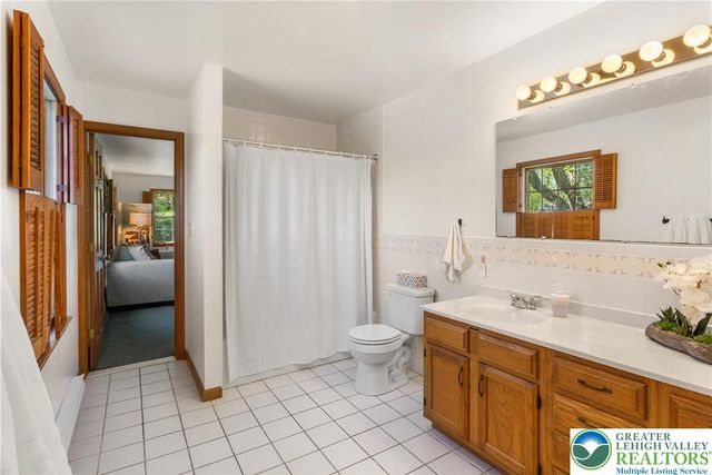 1841 Twin Pine Road, Stroudsburg, PA 18360
