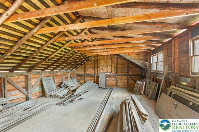 1841 Twin Pine Road, Stroudsburg, PA 18360