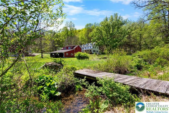 1841 Twin Pine Road, Stroudsburg, PA 18360