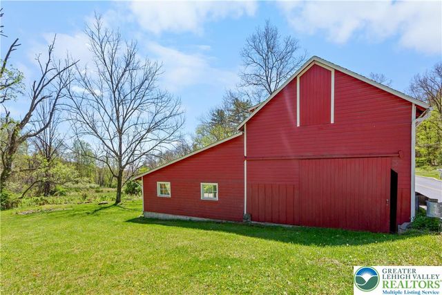 1841 Twin Pine Road, Stroudsburg, PA 18360