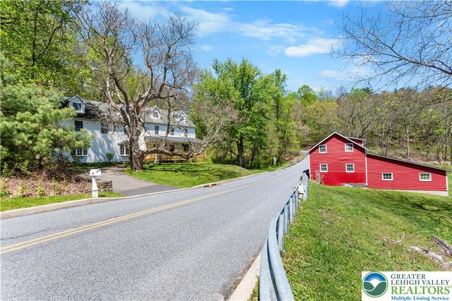 1841 Twin Pine Road, Stroudsburg, PA 18360