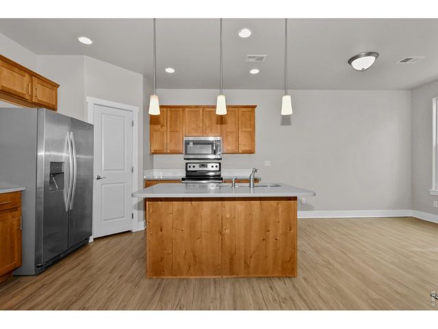 3333 Apple Blossom Ln 4, Greeley, CO 80634