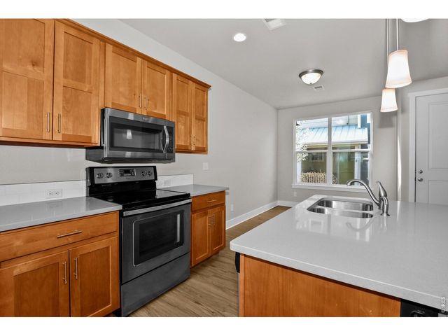 3333 Apple Blossom Ln 4, Greeley, CO 80634