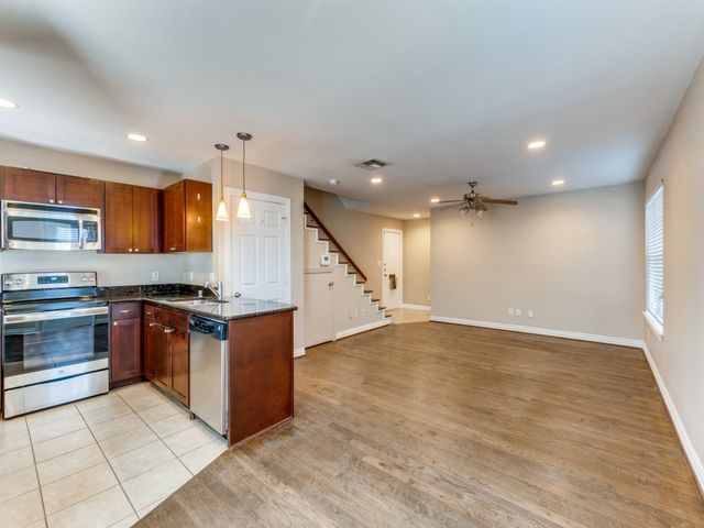 4708B Bradford Drive, Dallas, TX 75219