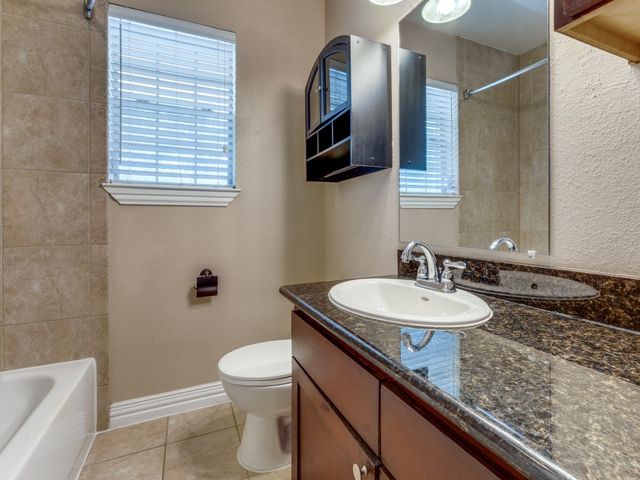 4708B Bradford Drive, Dallas, TX 75219