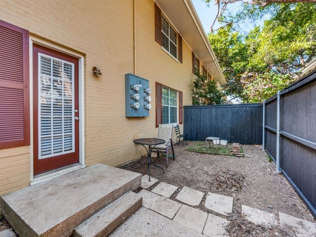 4708B Bradford Drive, Dallas, TX 75219