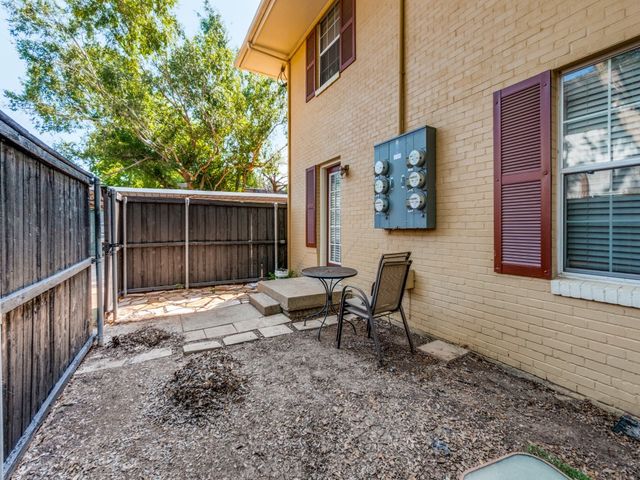 4708B Bradford Drive, Dallas, TX 75219