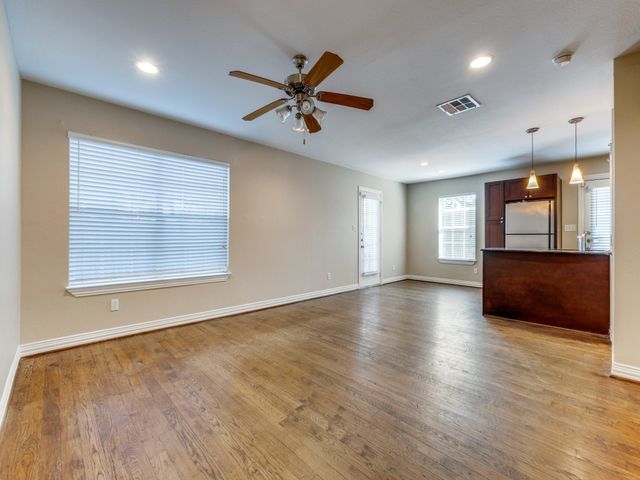 4708B Bradford Drive, Dallas, TX 75219