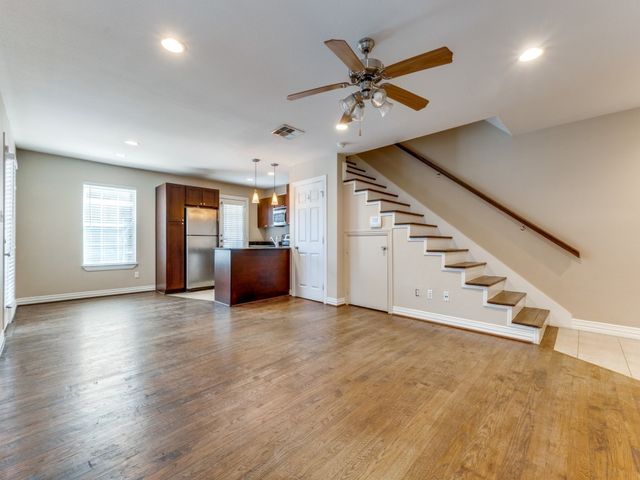 4708B Bradford Drive, Dallas, TX 75219