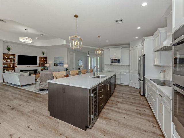 851 LINDEN ROAD, Venice, FL 34293