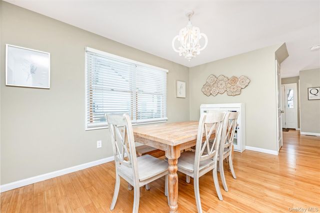 15 Irving Place, Islip Terrace, NY 11752