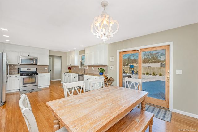 15 Irving Place, Islip Terrace, NY 11752