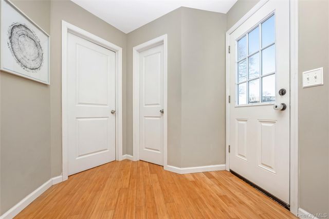 15 Irving Place, Islip Terrace, NY 11752